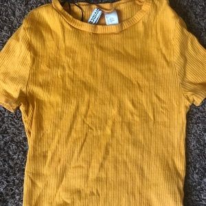 H&M yellow cropped top